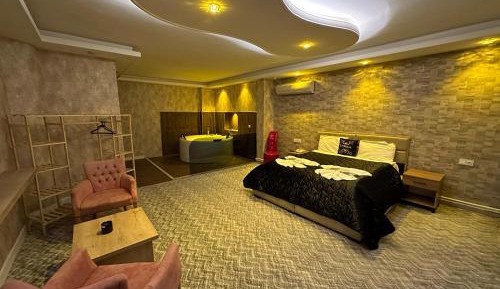 Large Double Room