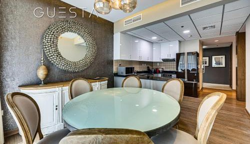 Deluxe Two-Bedroom Apartment
