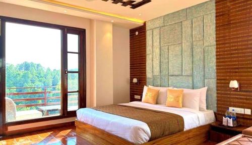 Deluxe Double Room with Balcony