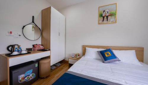 Deluxe Room (2 Adults + 1 Child)