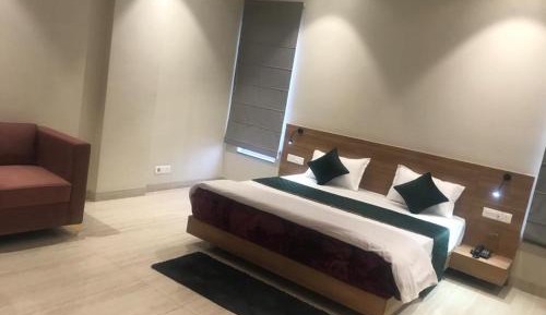 Queen Room