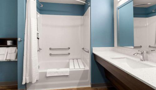 Queen Suite - Disability Access/Non Smoking