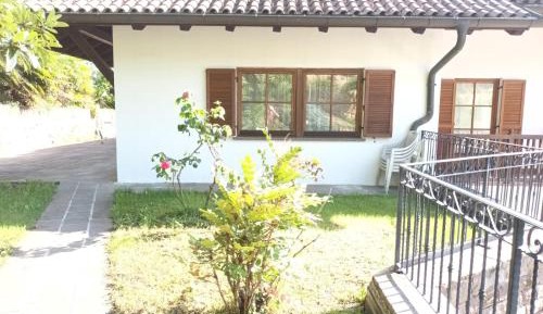 Apartment with Garden View