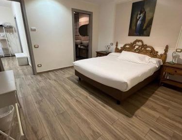 Junior Suite with Balcony