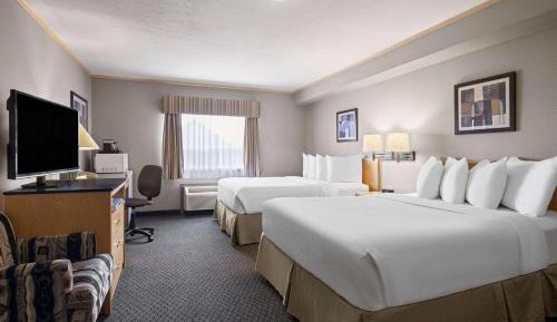 Superior Queen Room with Two Queen Beds - Smoking