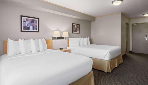 Superior Queen Room with Two Queen Beds - Non-Smoking
