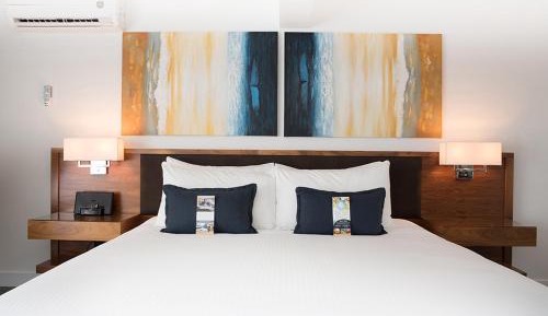 Premium King Room with Ocean View