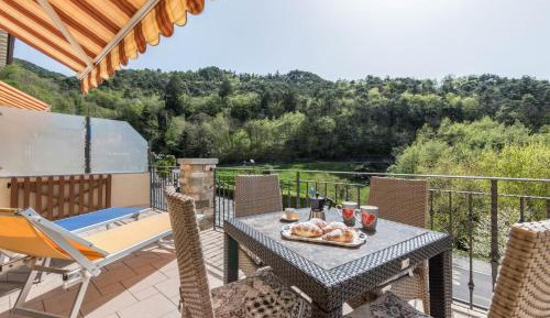 Superior One-Bedroom Apartment