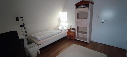 Single Room with Shared Bathroom