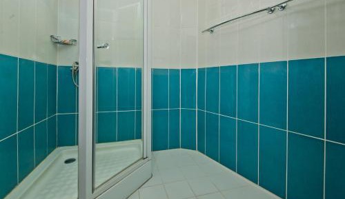 Deluxe Family Suite