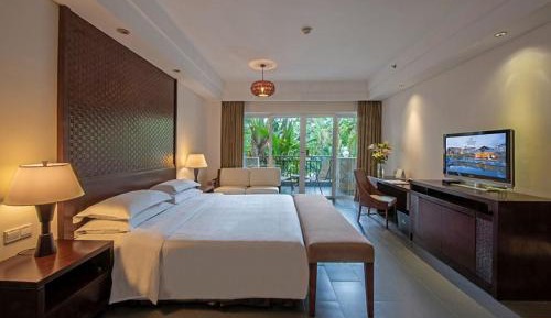 Deluxe Double Room with Garden View