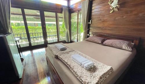 Queen Room with Balcony