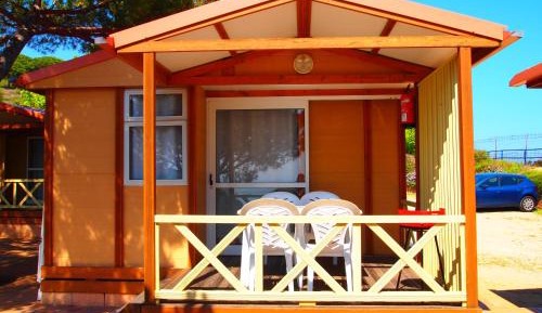 Bungalow (2 Adults)
