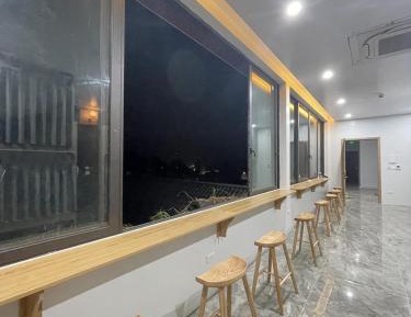 8-Bed Mixed Dormitory Room