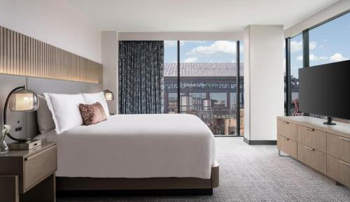 Grand Corner King Suite