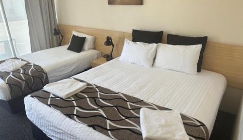 Standard Queen Room
