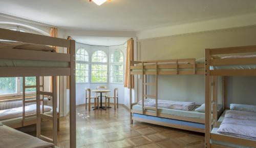 Sextuple Room with Shared Bathroom