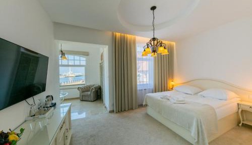 Deluxe Double Room with Sea View