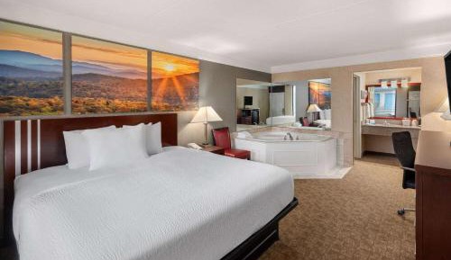 Premier King Room - Non-Smoking