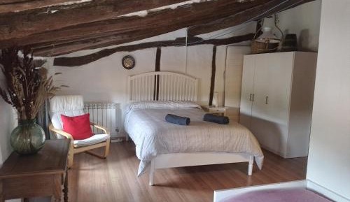 Double or Twin Room with Shower