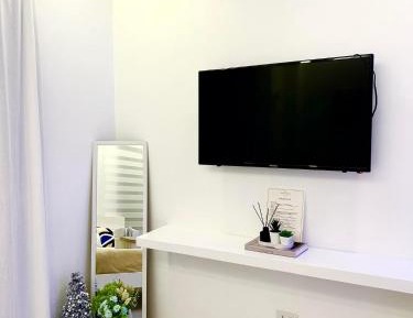 Deluxe Double Room (2 Adults + 1 Child)