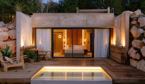 Suite with Private Pool