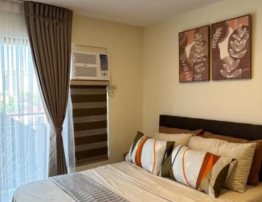 Studio with Balcony