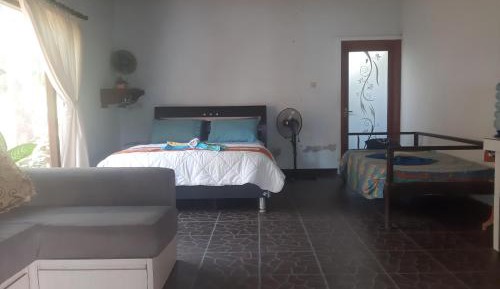 One-Bedroom Bungalow