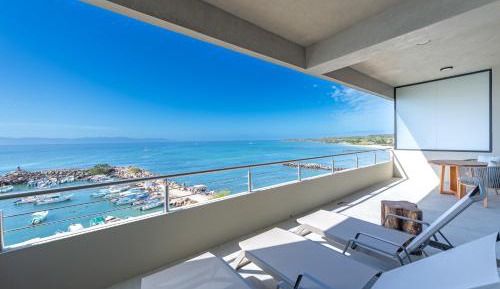 Two-Bedroom Apartment with Terrace and Sea View