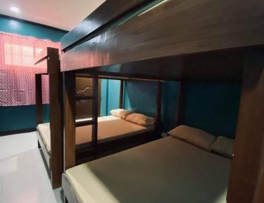 8-Bed Mixed Dormitory Room