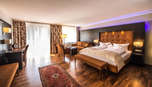 Junior Suite with Balcony