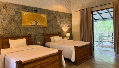 Deluxe Double or Twin Room with River View