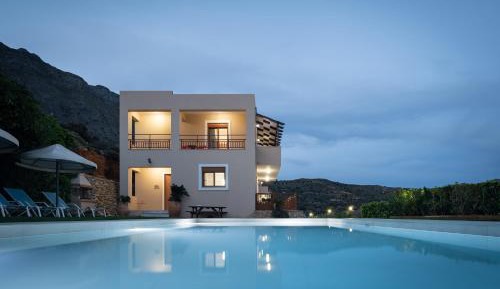 Superior Villa with Private Pool and Sea/Garden View (Kadiani)