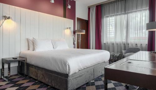 Premium King Room with River View