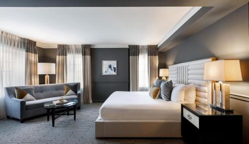 Deluxe King Room - Corner