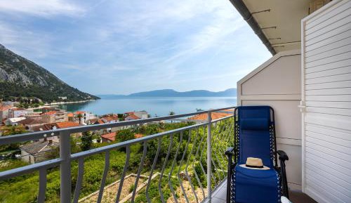 Studio with Balcony and Sea View