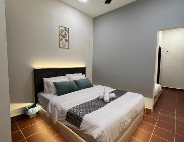 Deluxe Family Suite