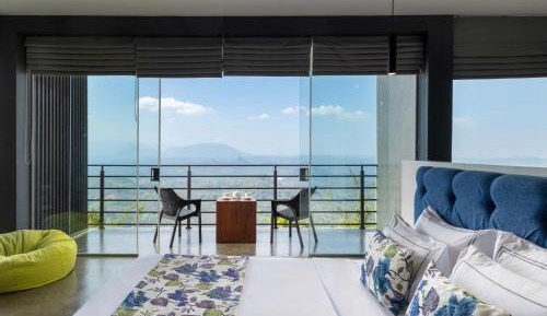 King Room with Mountain View with 10% Off on F&B and 25% off Spa and Wellness