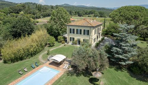 Deluxe Villa