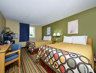 Queen Room with Two Queen Beds - Non-Smoking