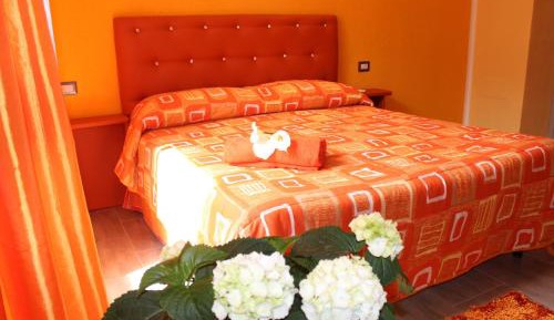 Double Room with Private Bathroom 1