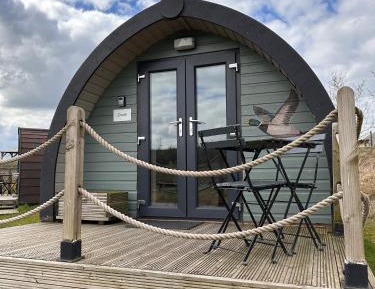 Double or Twin Glamping Pod with Shower Block (Pet friendly)