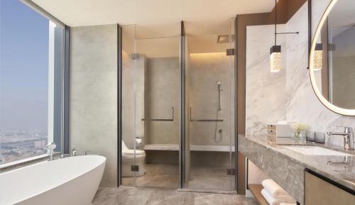 Executive King Suite - Club Lounge Access