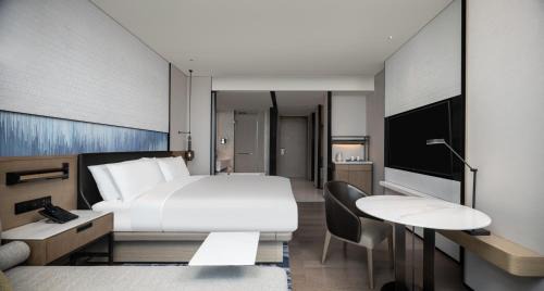 Executive King Room