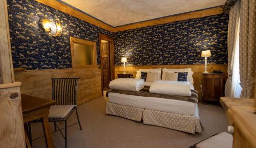 Junior Suite with Spa Access