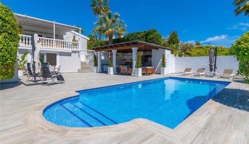 Villa with Private Pool