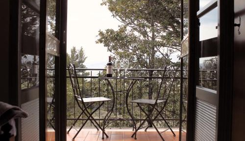 Apartment with Mountain View