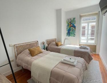 Standard Twin Room with Shared Bathroom