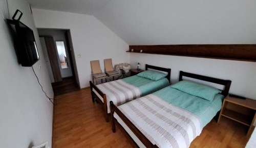 Twin Room with Bath
