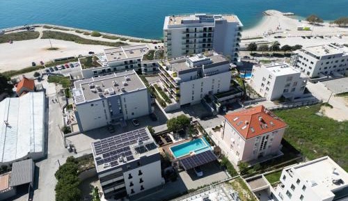 Luxury Two-Bedroom Apartment with Terrace